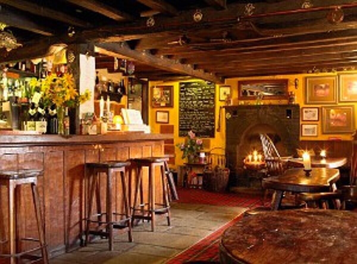 TetherX cloud CCTV across a managed pub estate - till, cellar, beer garden and last-orders flashpoint on one timeline
